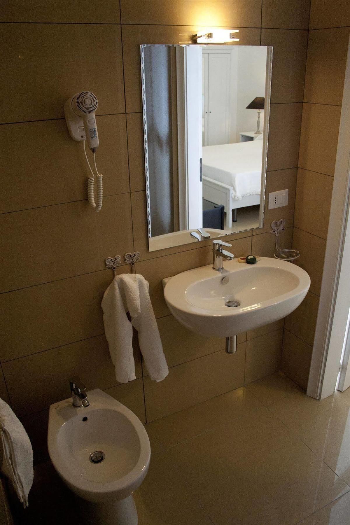 B&B Artemide Λέτσε Εξωτερικό φωτογραφία
