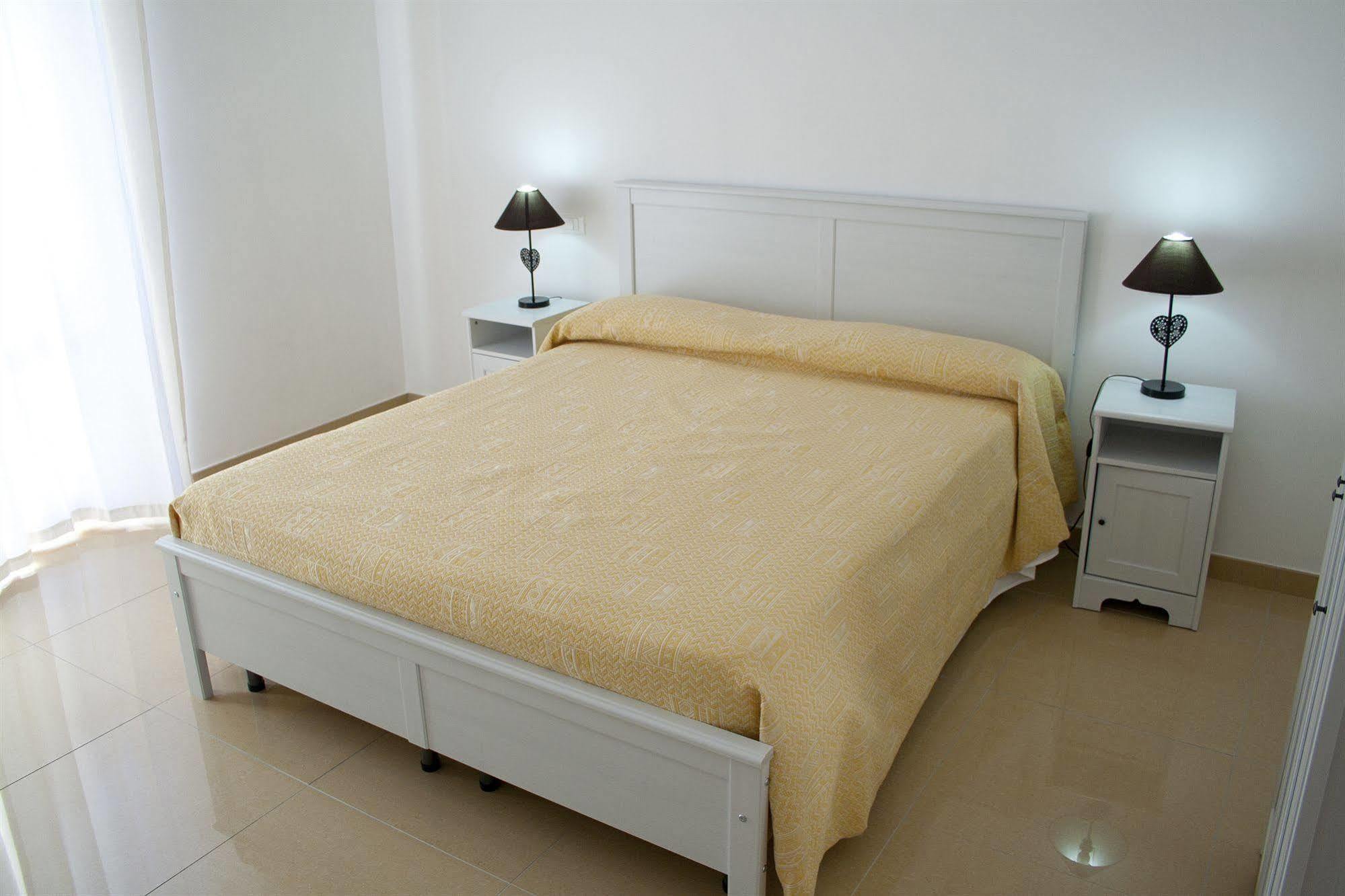 B&B Artemide Λέτσε Εξωτερικό φωτογραφία